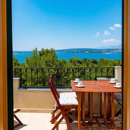 A2 Beautiful Apt W Magnificent View And Pool Use Novigrad (Dalmatia)